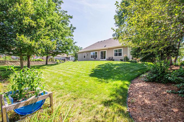 3028 Tanglewood DRIVE, Waukesha, WI 53189