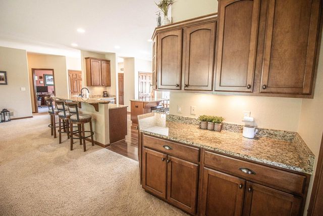 3028 Tanglewood DRIVE, Waukesha, WI 53189