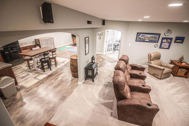 3028 Tanglewood DRIVE, Waukesha, WI 53189