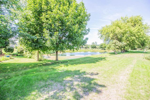 3028 Tanglewood DRIVE, Waukesha, WI 53189