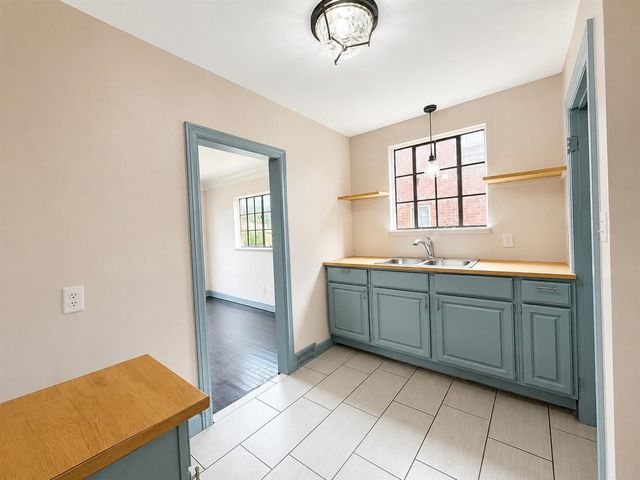 10089 Britain Street, Detroit, MI 48224