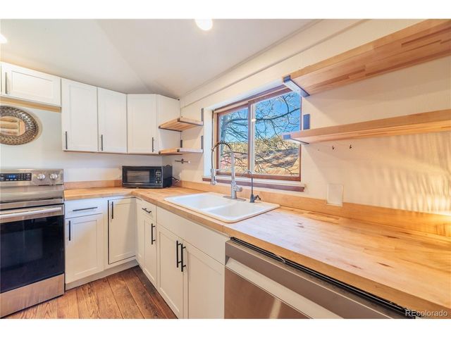 993 Highway 7 Business, Allenspark, CO 80510