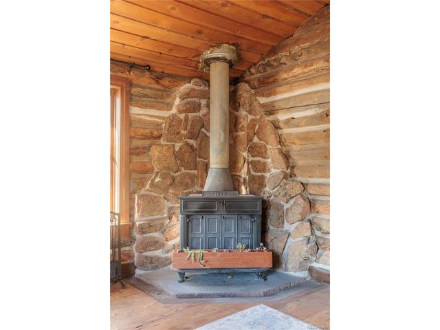 993 Highway 7 Business, Allenspark, CO 80510