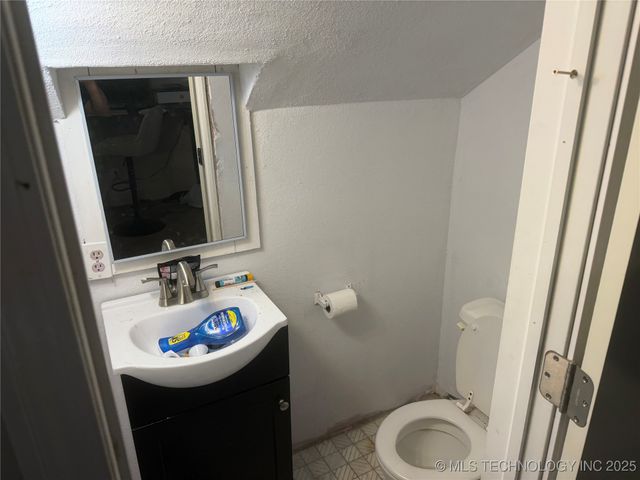 757 Country Club, Jay, OK 74342