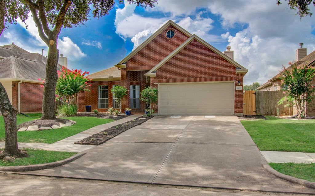 4426 Innsbrook Place, Sugar Land, TX 77479