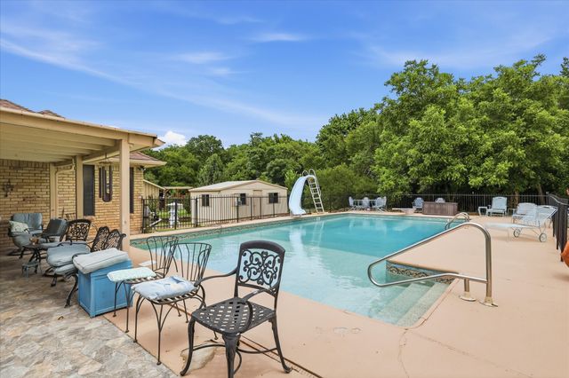 334 N Maxwell Creek Road, Murphy, TX 75094