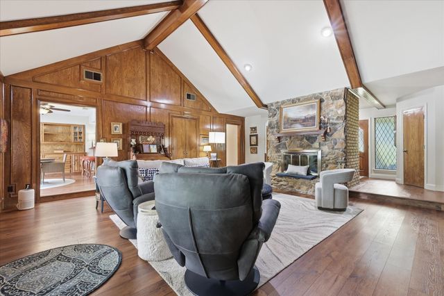 334 N Maxwell Creek Road, Murphy, TX 75094