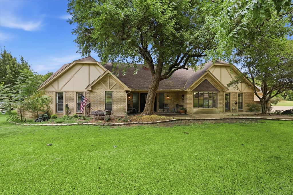 334 N Maxwell Creek Road, Murphy, TX 75094