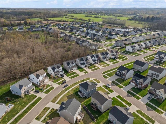6253 S Trailwoods Drive, Scio Twp, MI 48103