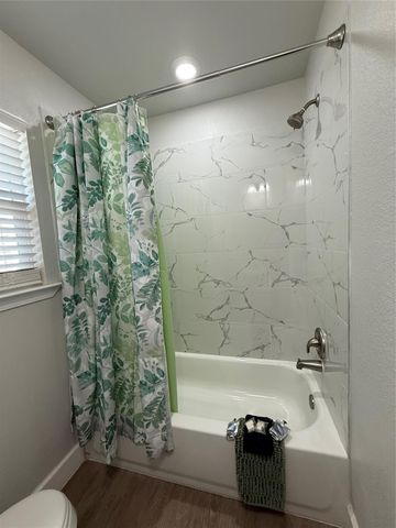 3610 Newton Dr, Pasadena, TX 77503