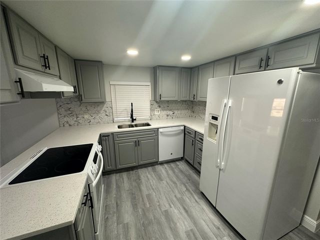 4663 MONTAUK STREET, Orlando, FL 32808