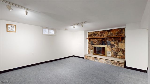 739 Campbell Drive, Belpre, OH 45714