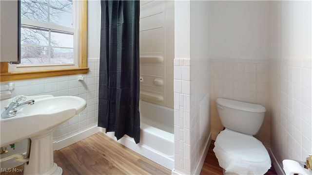 739 Campbell Drive, Belpre, OH 45714