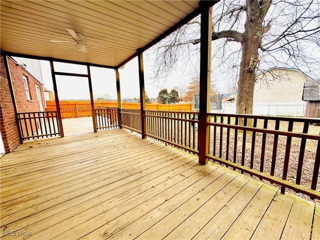 739 Campbell Drive, Belpre, OH 45714