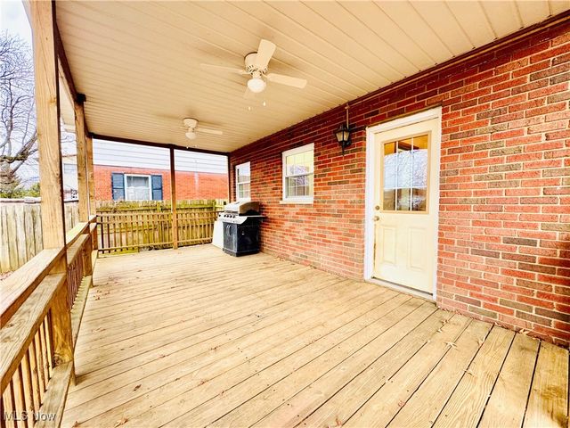 739 Campbell Drive, Belpre, OH 45714