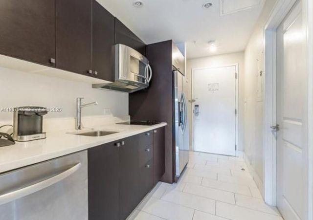 5300 NW 87 Avenue 406, Doral, FL 33178