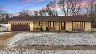 2864 Briarwood Drive, Saginaw, MI 48601