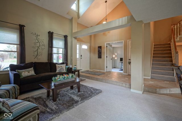 10331 Blue Fin Drive, Indianapolis, IN 46256