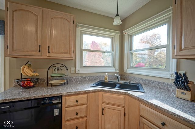 10331 Blue Fin Drive, Indianapolis, IN 46256