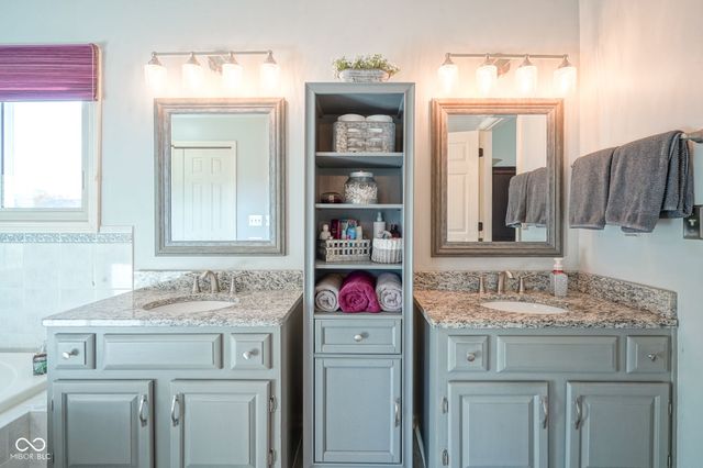 10331 Blue Fin Drive, Indianapolis, IN 46256