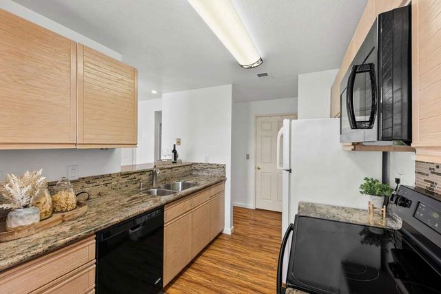 8185 Mountain View Dr C, Pleasanton, CA 94588