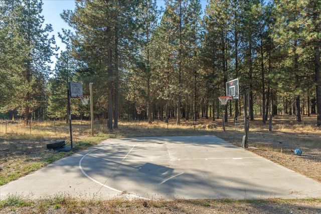 31515 N Cedar Rd, Deer Park, WA 99006