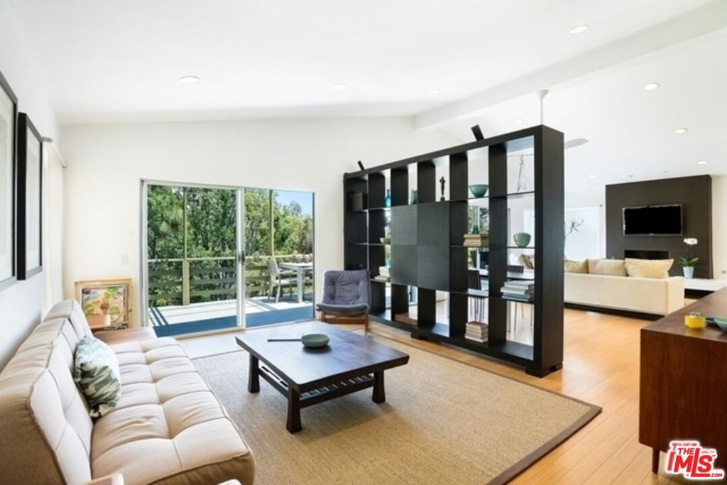 838 N Las Casas Avenue, Los Angeles, CA 90272 — photo 4