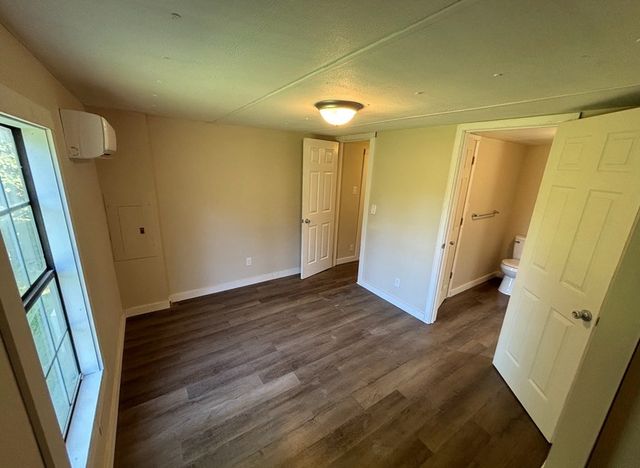 589 Dyer Cemetery Rd, Bloomington Springs, TN 38545