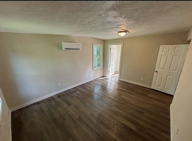 589 Dyer Cemetery Rd, Bloomington Springs, TN 38545