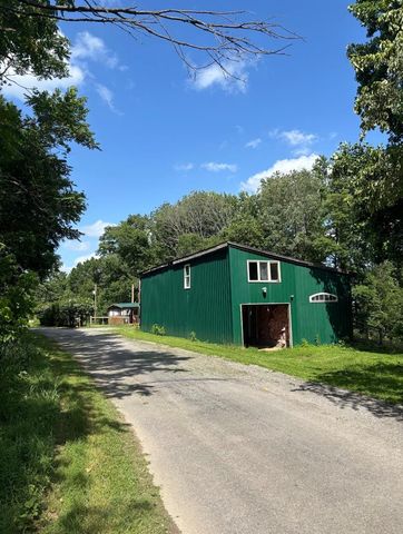 589 Dyer Cemetery Rd, Bloomington Springs, TN 38545