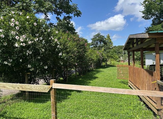 589 Dyer Cemetery Rd, Bloomington Springs, TN 38545