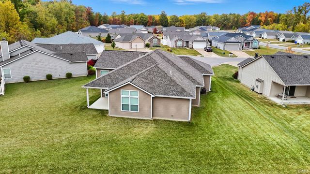 1814 Sonnet Cove, Fort Wayne, IN 46818