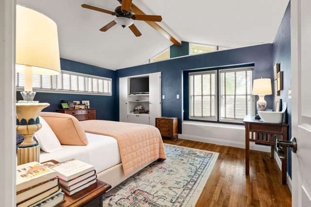 2500 W 12th ST, Austin, TX 78703