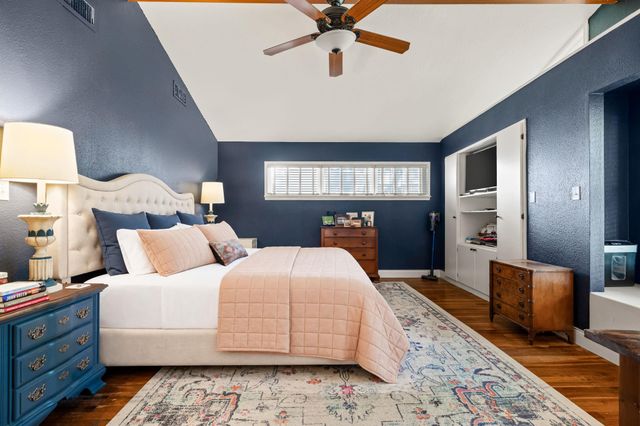 2500 W 12th ST, Austin, TX 78703