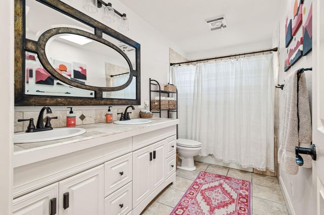 2500 W 12th ST, Austin, TX 78703