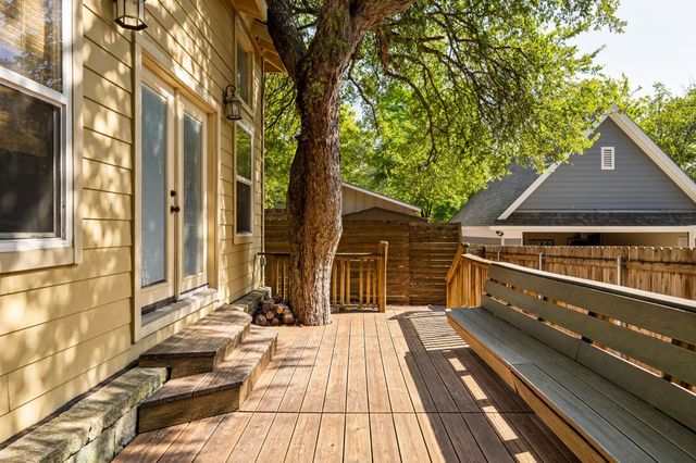 2500 W 12th ST, Austin, TX 78703