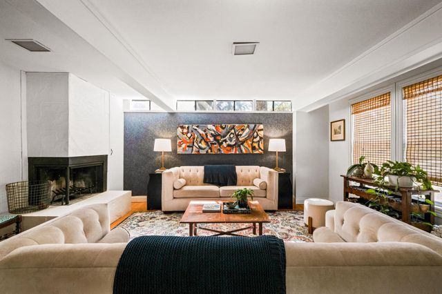2500 W 12th ST, Austin, TX 78703