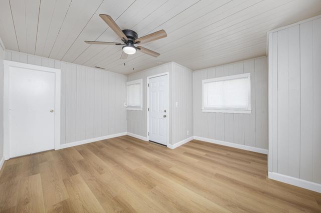 130 Almond Ave, Manteca, CA 95337