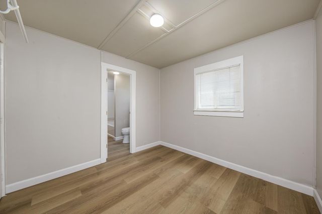 130 Almond Ave, Manteca, CA 95337