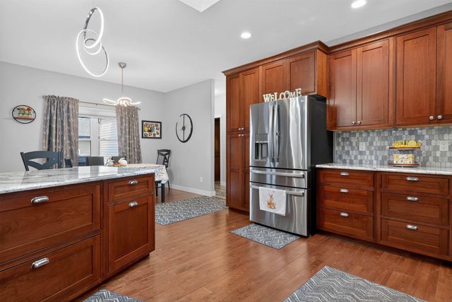 947 W Gilbert Drive, Evansdale, IA 50707