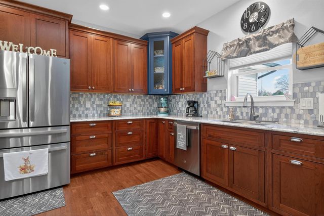 947 W Gilbert Drive, Evansdale, IA 50707