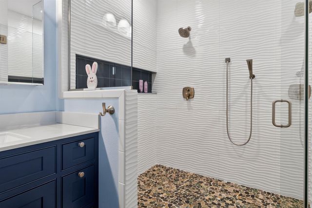 947 W Gilbert Drive, Evansdale, IA 50707