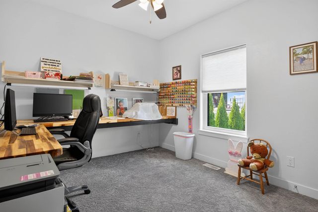 947 W Gilbert Drive, Evansdale, IA 50707