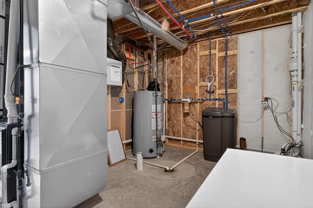 947 W Gilbert Drive, Evansdale, IA 50707