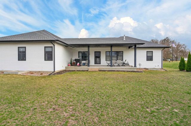 947 W Gilbert Drive, Evansdale, IA 50707