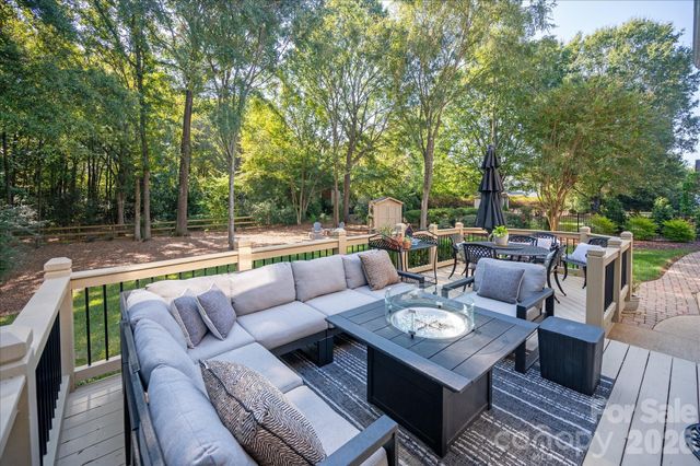 1302 Foxfield Road, Waxhaw, NC 28173