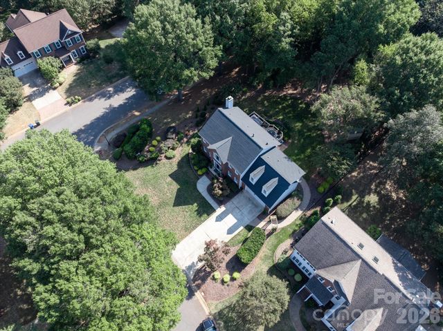 1302 Foxfield Road, Waxhaw, NC 28173