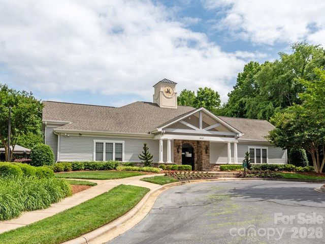 1302 Foxfield Road, Waxhaw, NC 28173