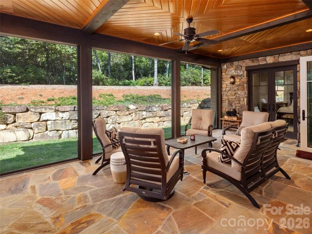 1946 White Tree Trail, Arden, NC 28704