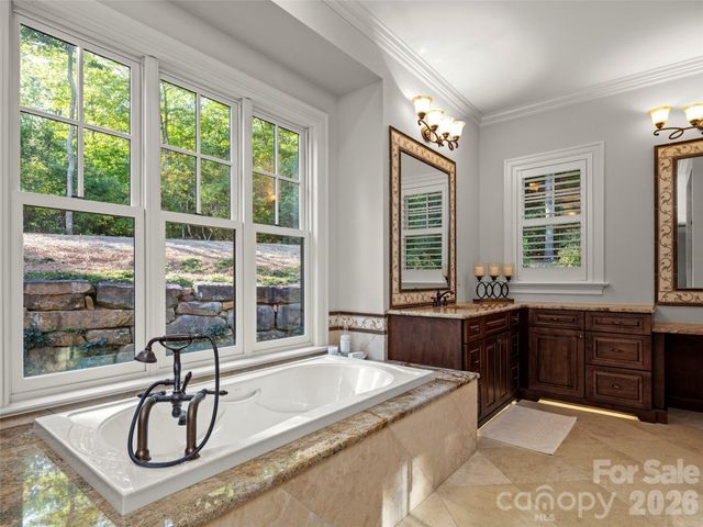 1946 White Tree Trail, Arden, NC 28704